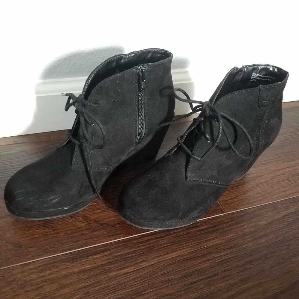 Ankle Wedge Boots in faux suede